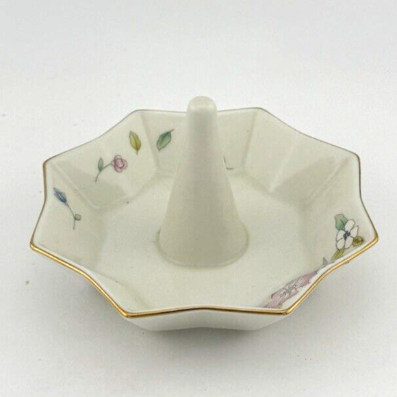 Fred Roberts Company Japan Porcelain octagon ring holder floral with gold rim - Picture 9 of 13